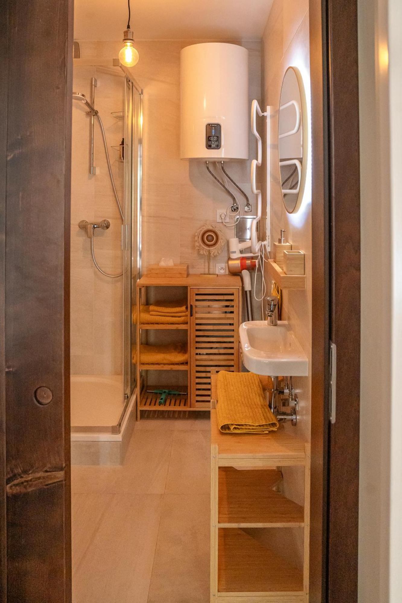 Apartman Spaleny Mlyn Lisnice Dış mekan fotoğraf